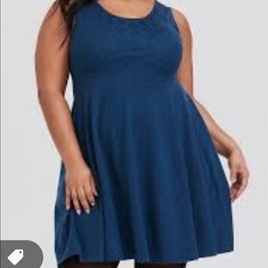 Elegant Blue Sleeveless Dress